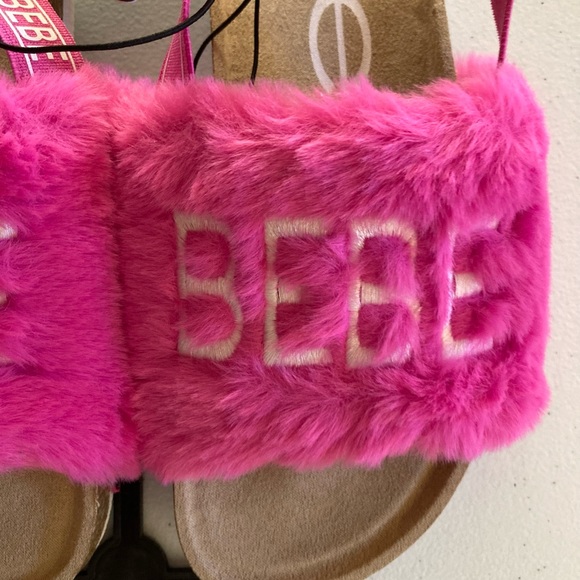 Bebe Furry Slides Size 1 - Picture 8 of 12
